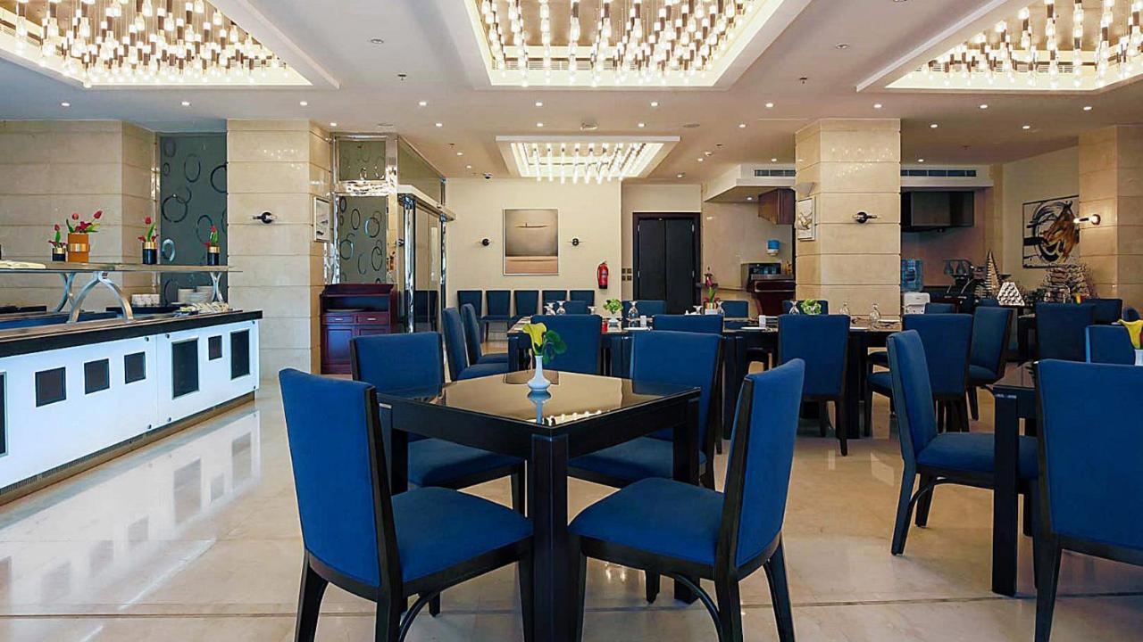 The Proud Hotel Эль-Хубар Экстерьер фото