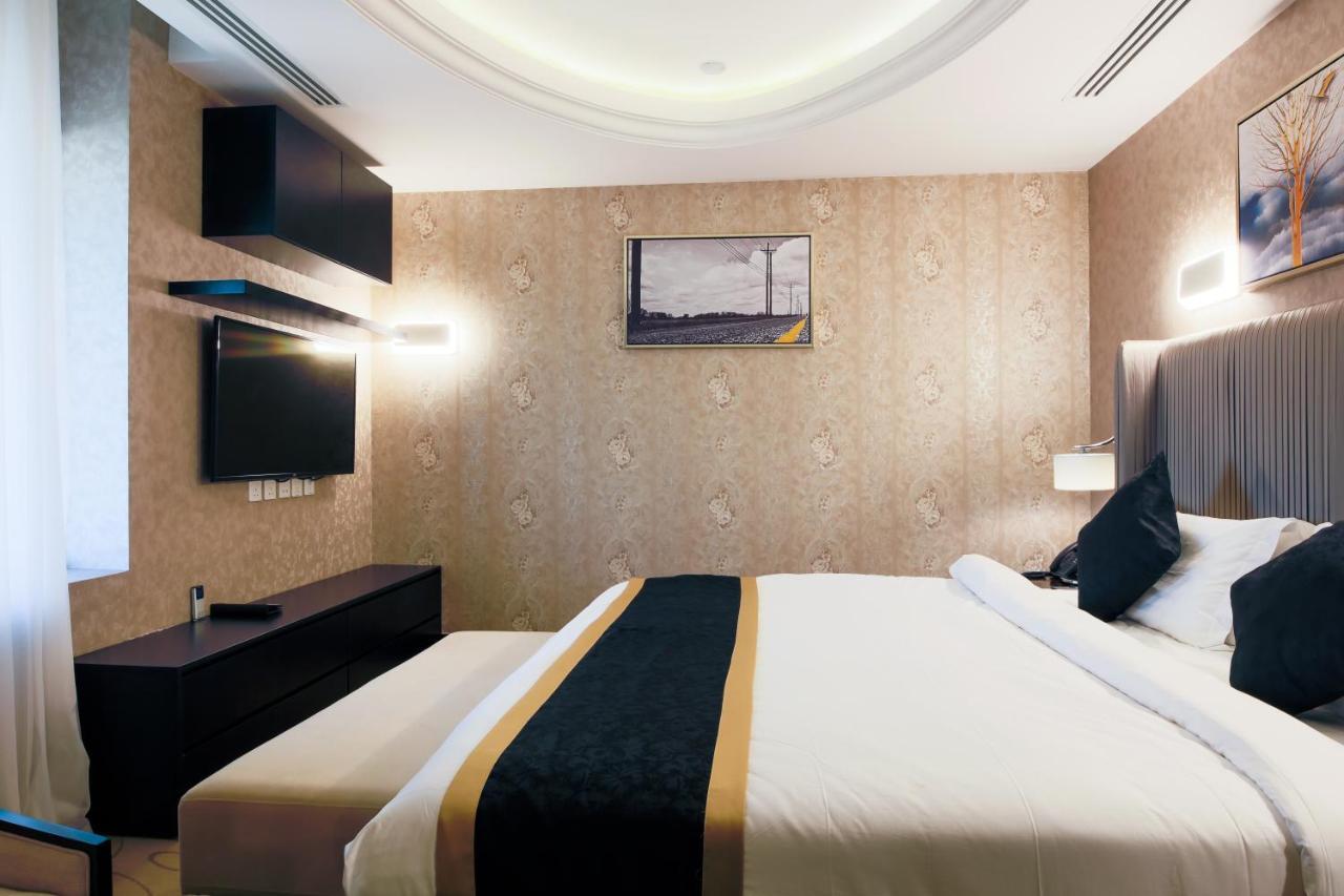 The Proud Hotel Эль-Хубар Экстерьер фото